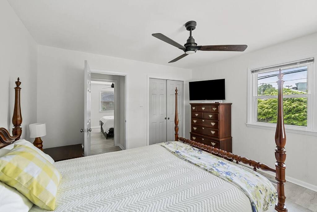 Lake Home, Dock, Fire Pit, Hot Tub, Game Room, Etc Winchester 외부 사진