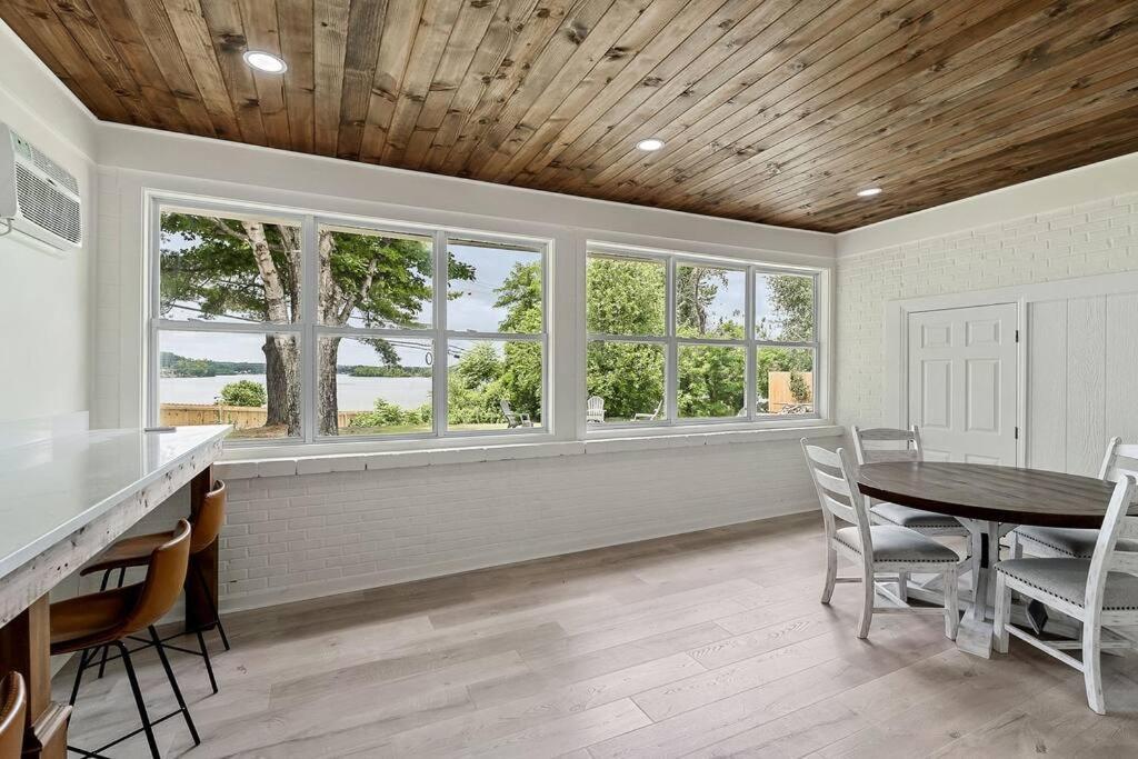 Lake Home, Dock, Fire Pit, Hot Tub, Game Room, Etc Winchester 외부 사진
